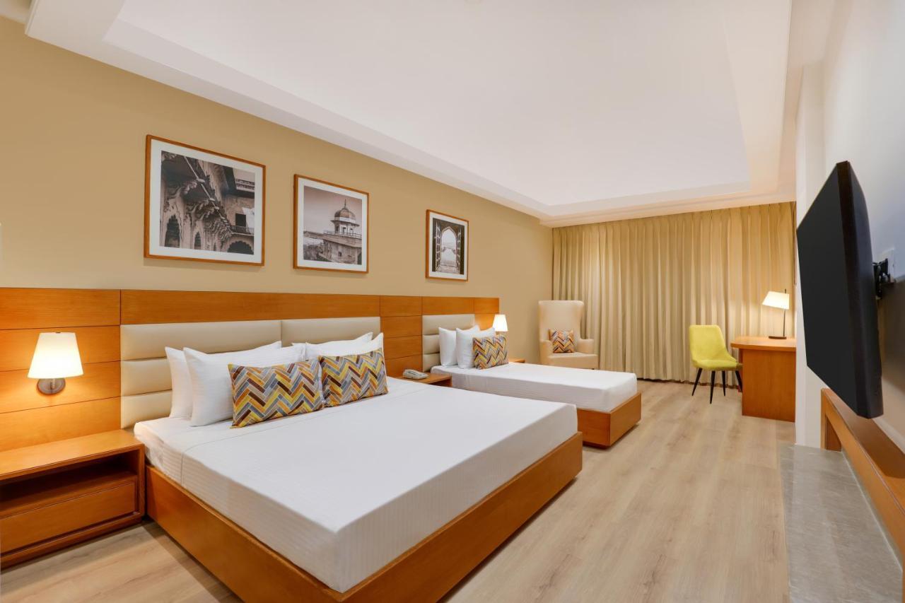 Lemon Tree Hotel Agra Shikohabad Exterior foto