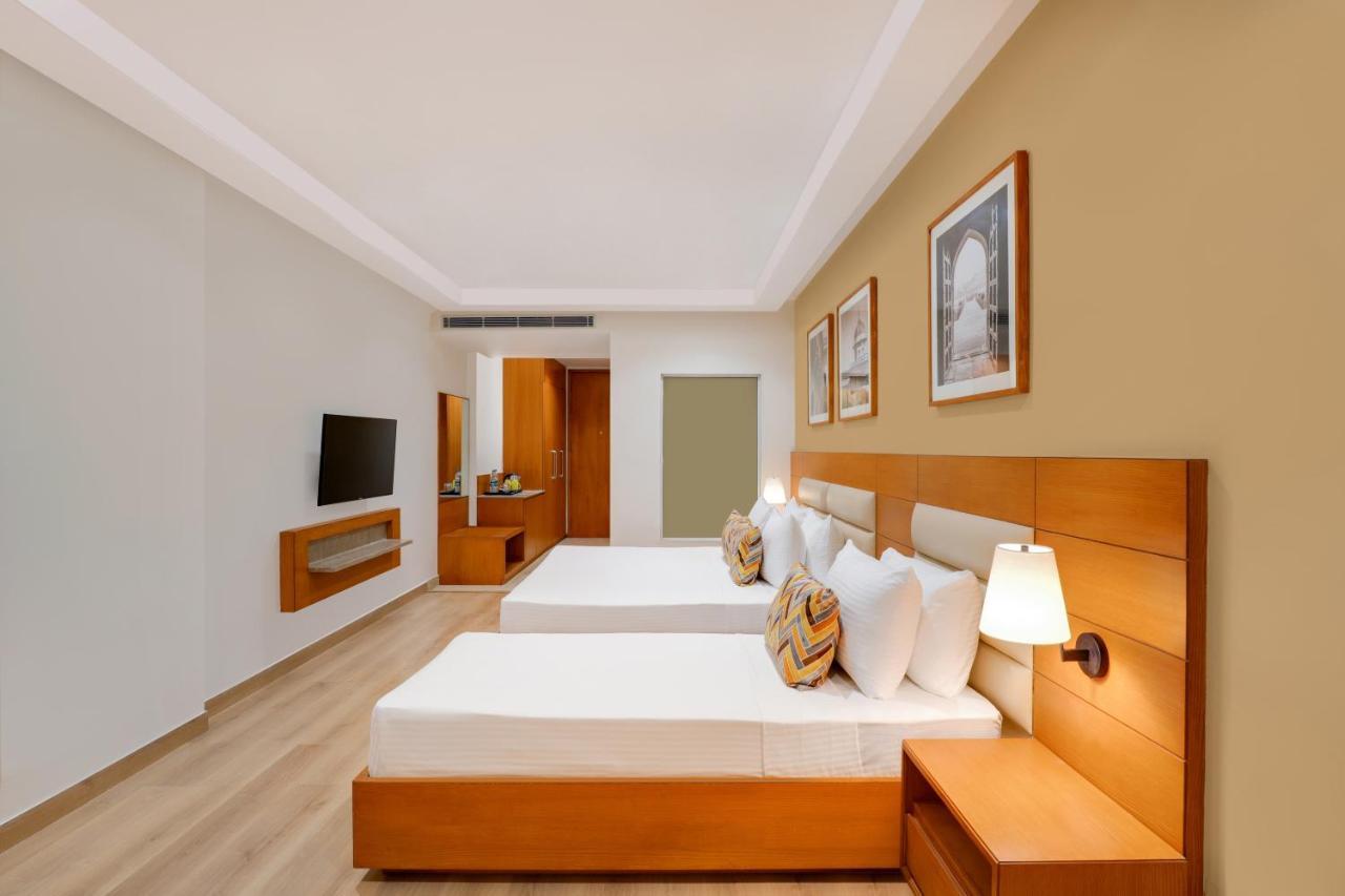 Lemon Tree Hotel Agra Shikohabad Exterior foto